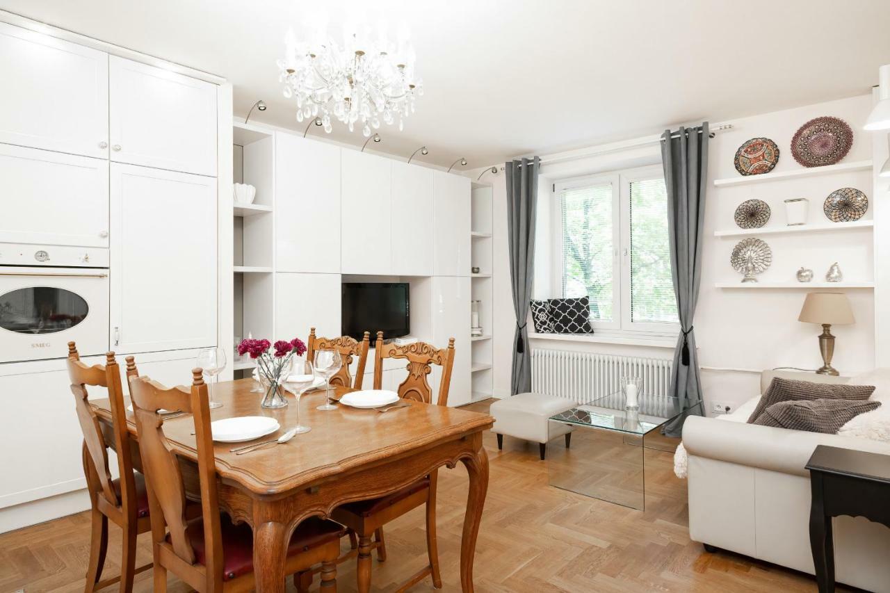 Apartment Warsaw Nowolipie By Renters Bagian luar foto